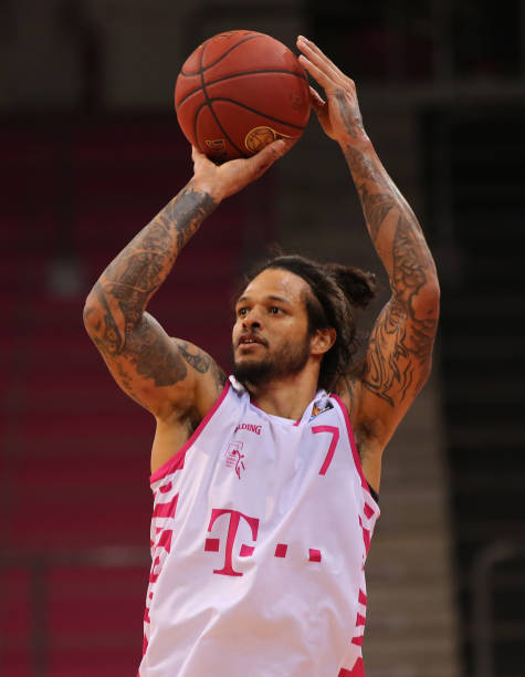 是他坚持体 是他坚持体