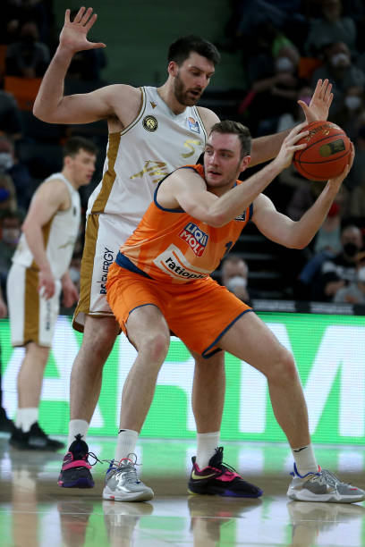 台上的重大 台上的重大